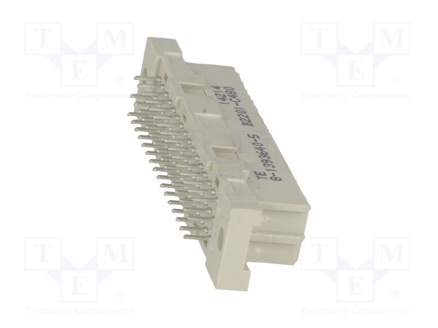 TE CONNECTIVITY 8-1393640-5